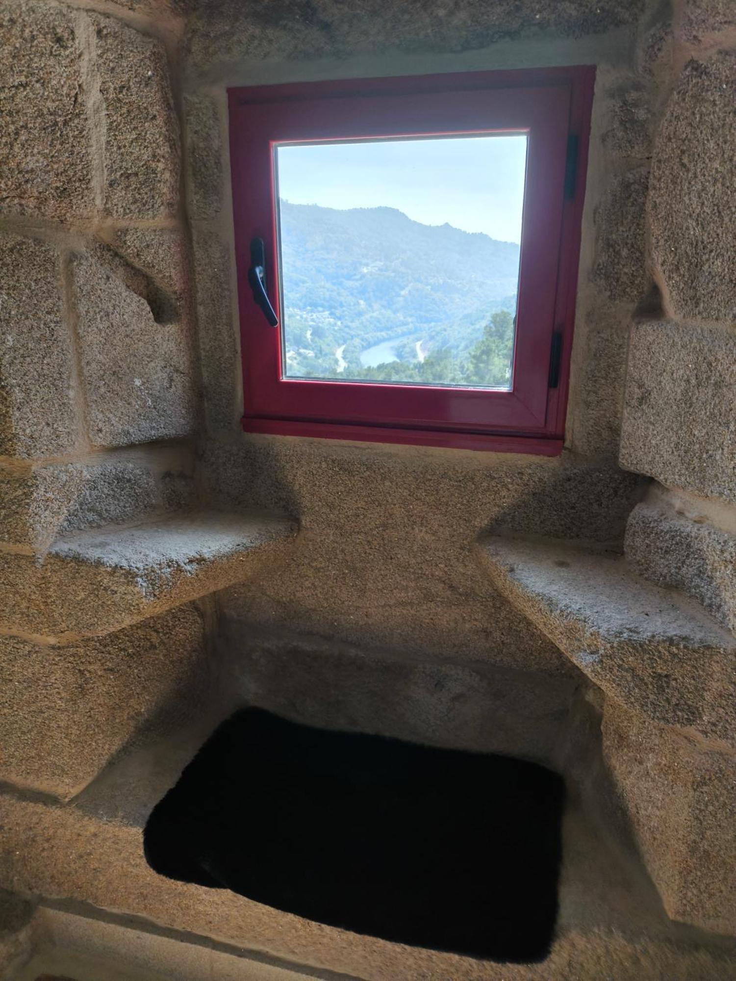 Villa Xiravai-Ribeira Sacra à Peares Extérieur photo