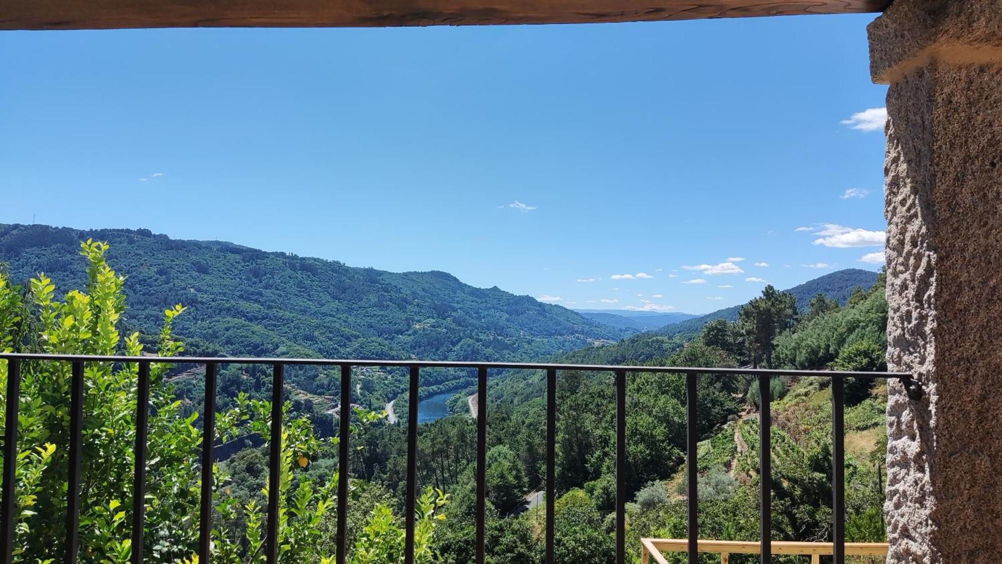 Villa Xiravai-Ribeira Sacra à Peares Extérieur photo